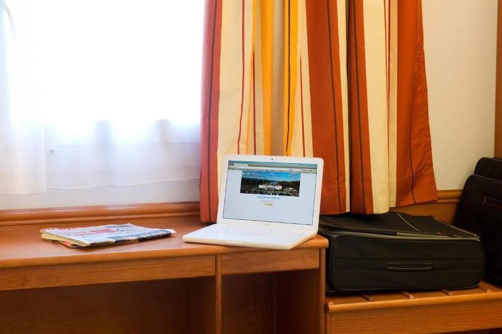 B&B Hotel Amneville-Les-Thermes Екстериор снимка