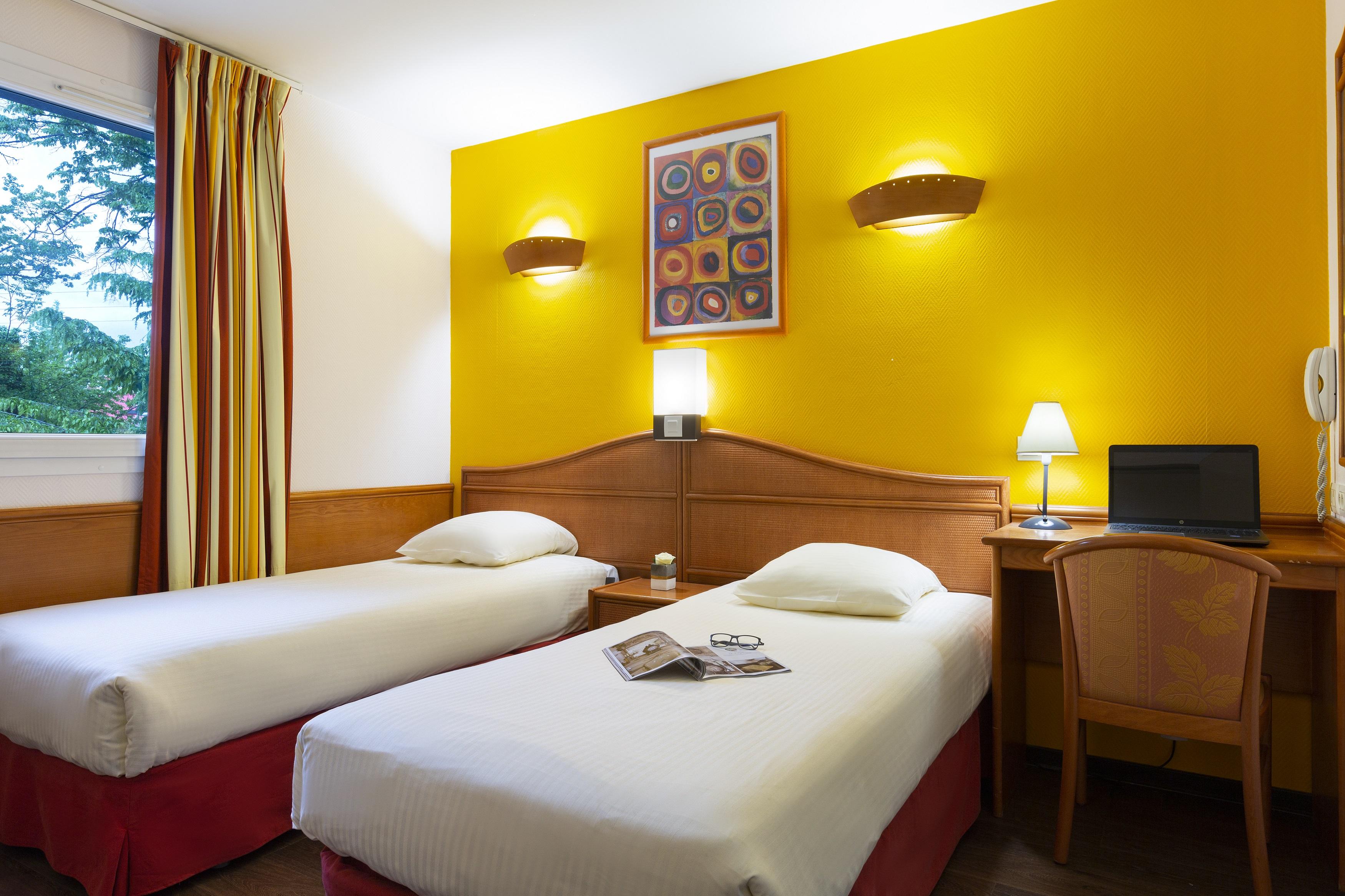 B&B Hotel Amneville-Les-Thermes Екстериор снимка