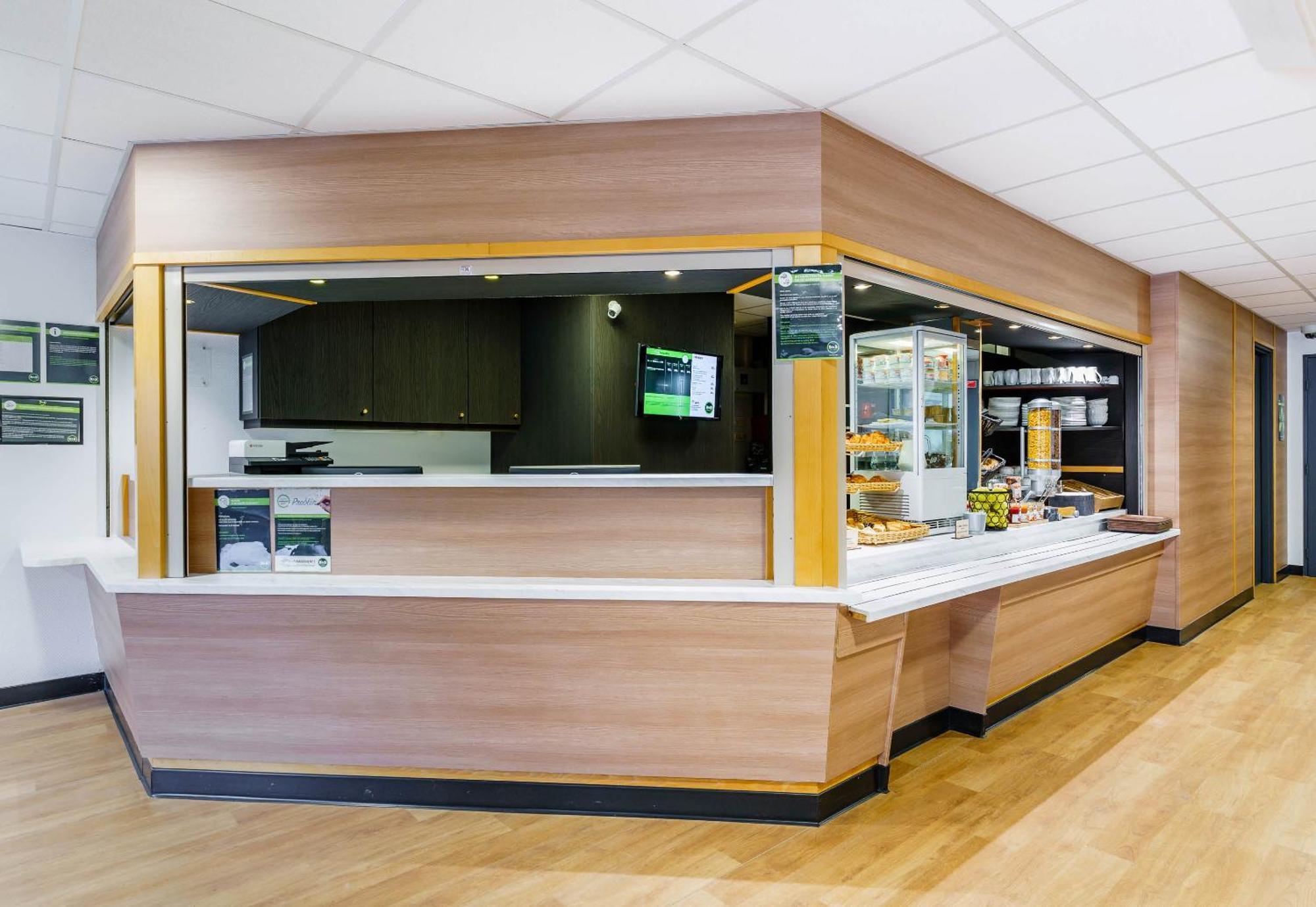 B&B Hotel Amneville-Les-Thermes Екстериор снимка
