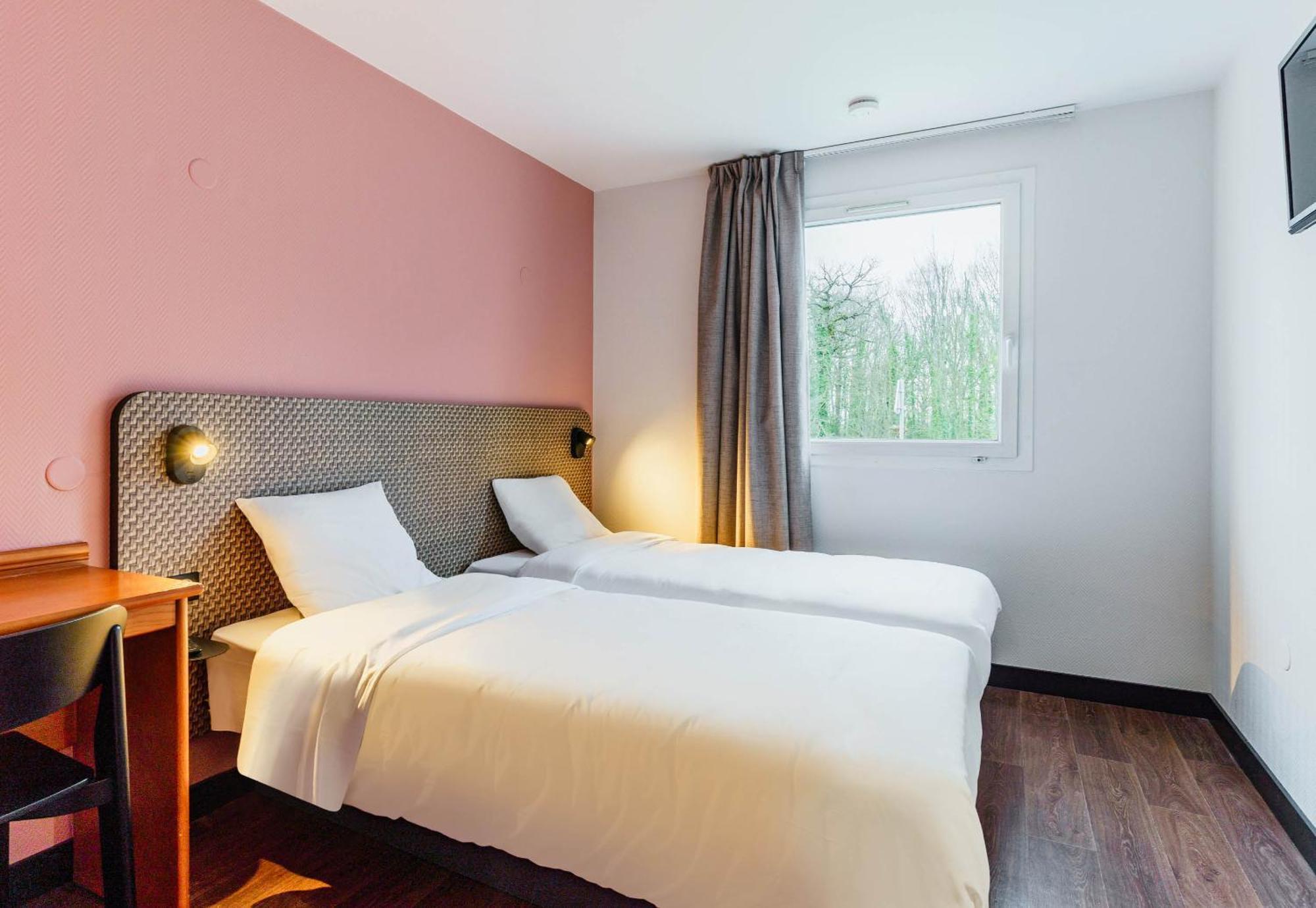 B&B Hotel Amneville-Les-Thermes Екстериор снимка